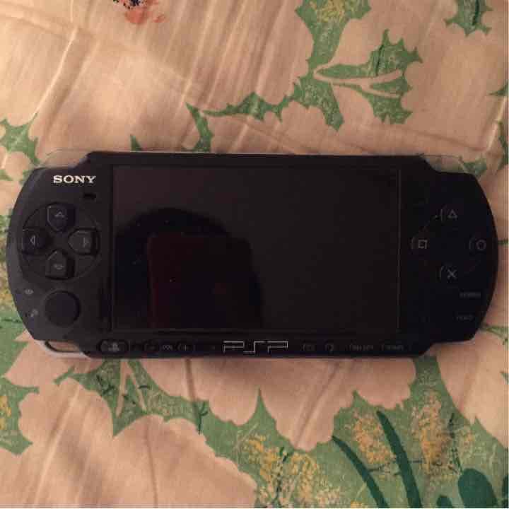 PSPとカセットとPSPのケース！
