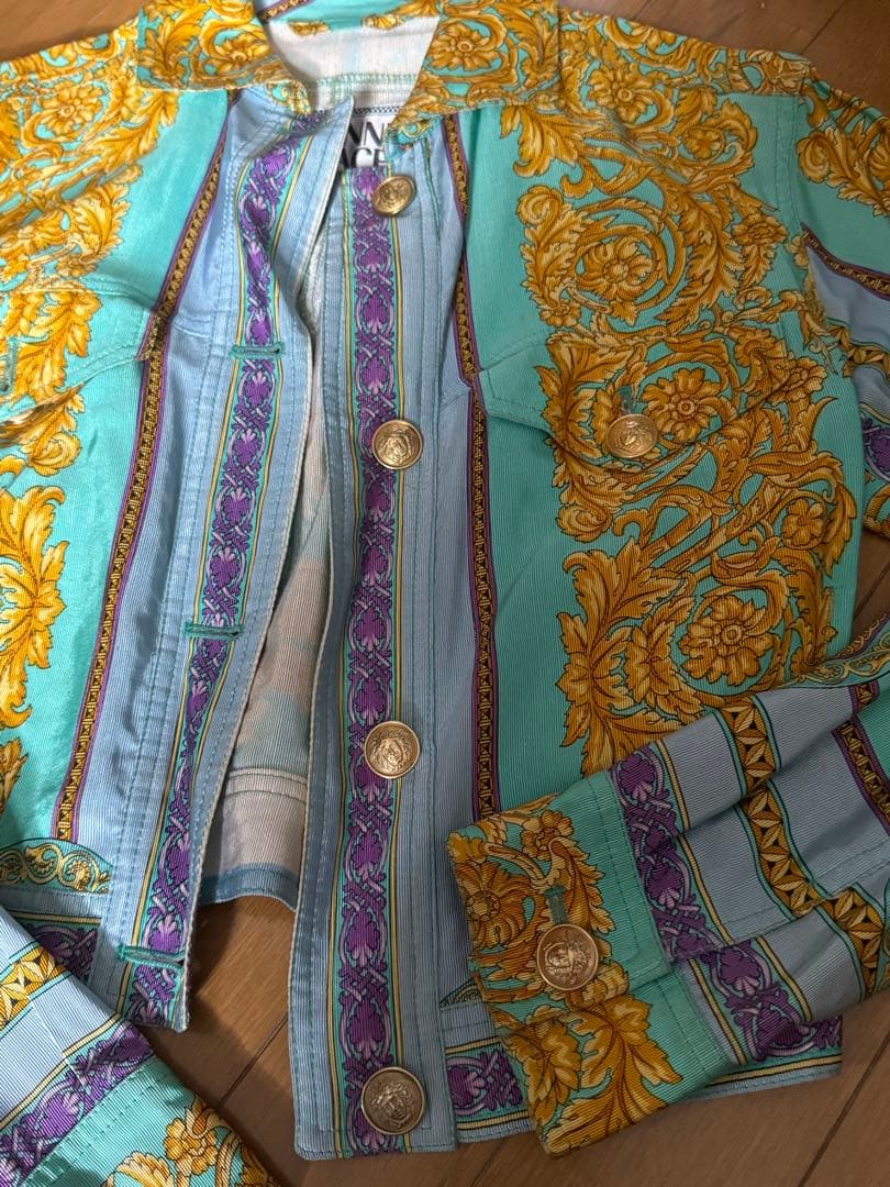 u*3様 VERSACE（ヴェルサーチェ） ボレロジャケット