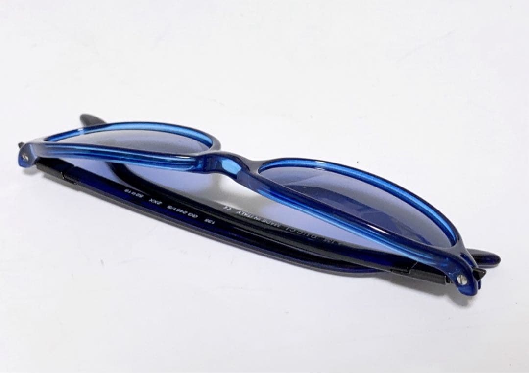 GUCCI ブルーサングラス ケース付き