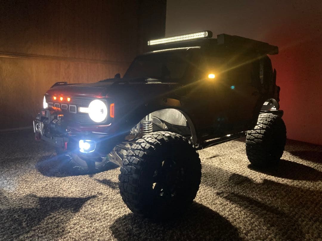 トラクサス　trx4 ブロンコ　フルカスタム