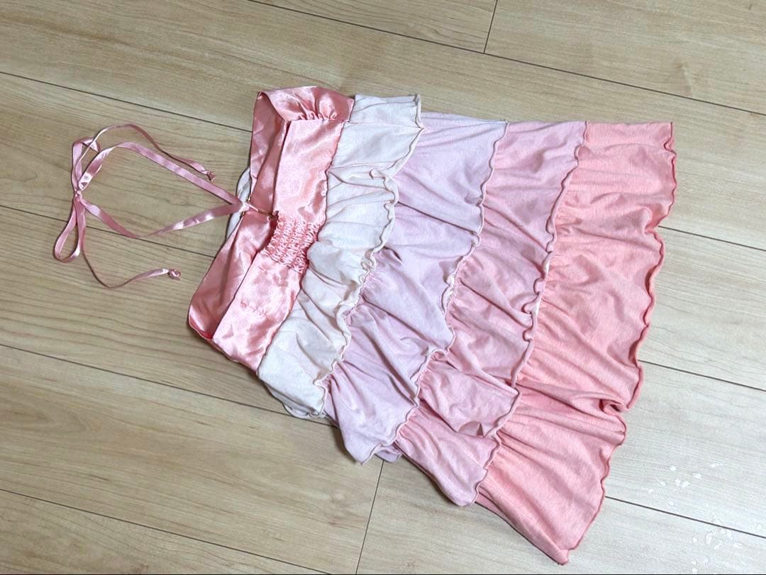 GOLDS♡ビジュー付きハートバックル♡ピンクグラデーション♡ホルタートップス