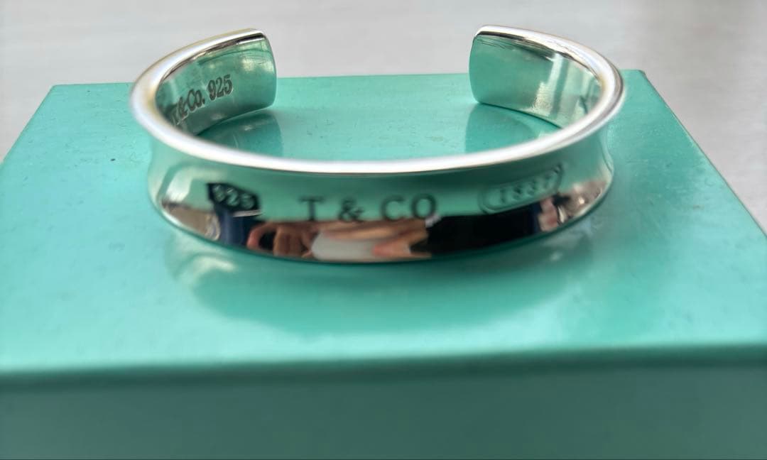 Tiffany ティファニー　ナローバングル