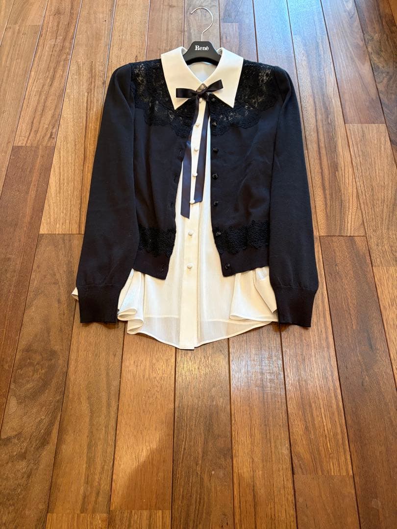 ♡Reneルネ♡ レース　カーディガン約57000円（ブラウスやスカート除く）