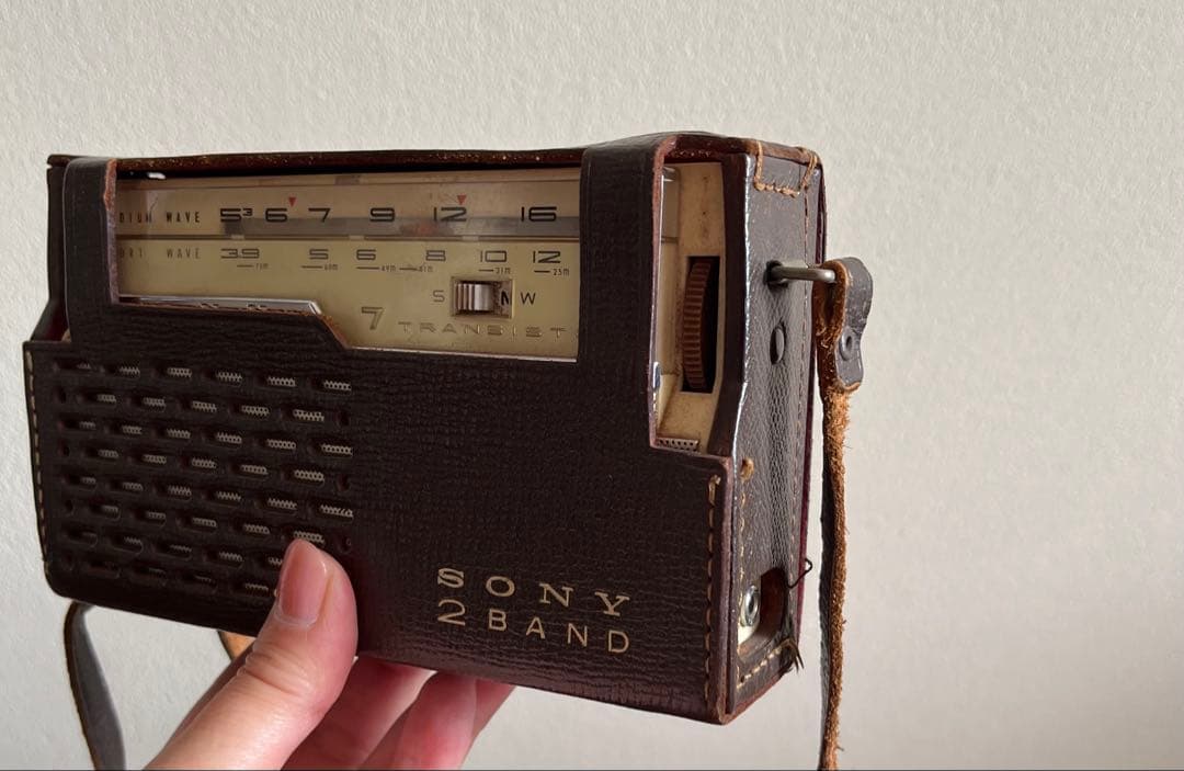 【ヴィンテージ品】SONY 2 BAND 7 TRANSISTOR 革ケース付