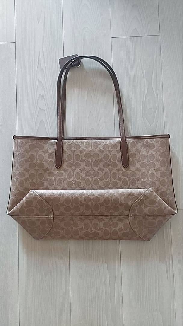 コーチ トートバッグ ベージュ