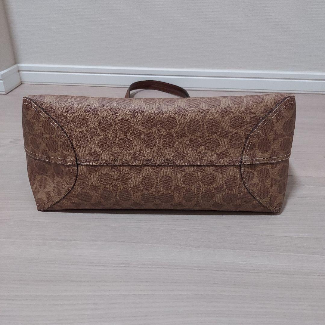 コーチ トートバッグ ベージュ