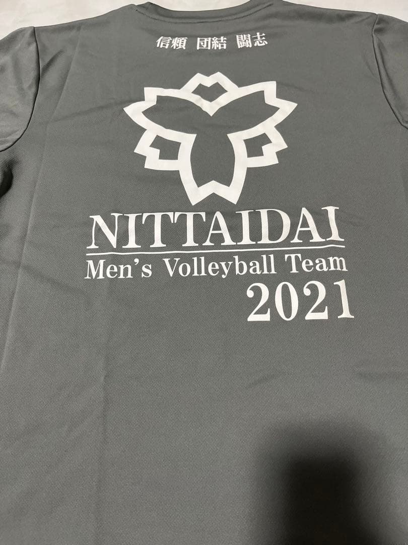 【美品】日体大 バレー 2021年 公式Tシャツ 日本体育大学 ユニフ