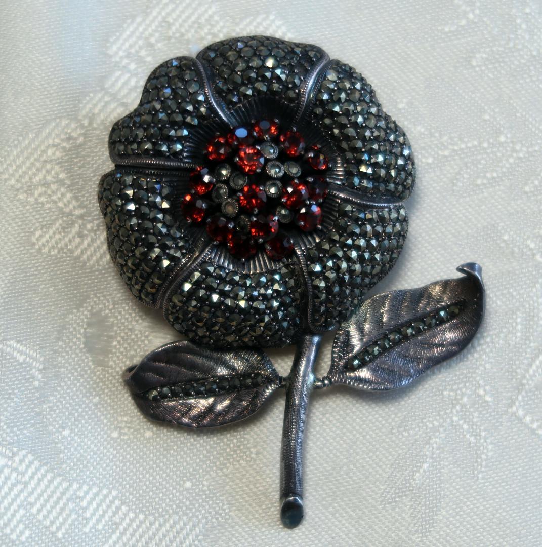 マーカサイト　ブローチ