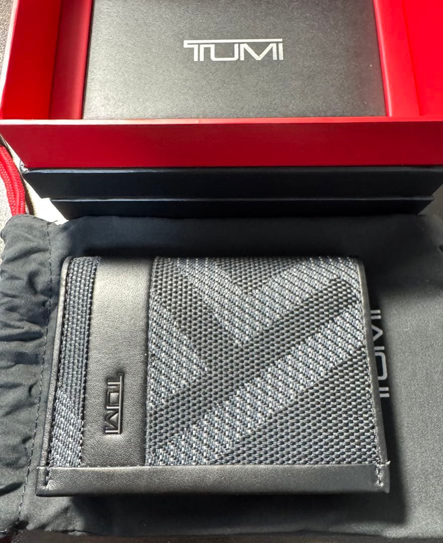 新品　TUMI 名刺入れ