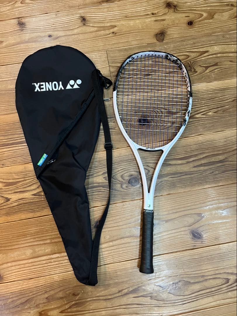【美品】YONEX テニスラケット ジオブレーク 80V UL1