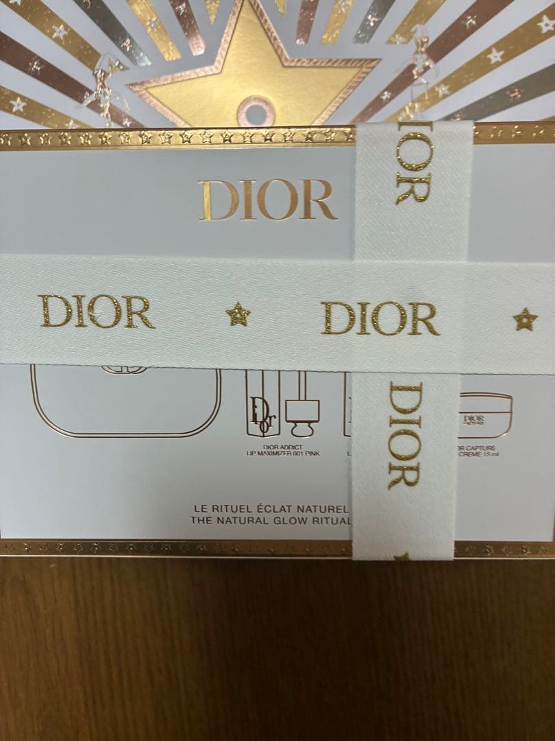 リボンラッピング付　ディオール　DIOR ホリデーオファー　クリスマスコフレ