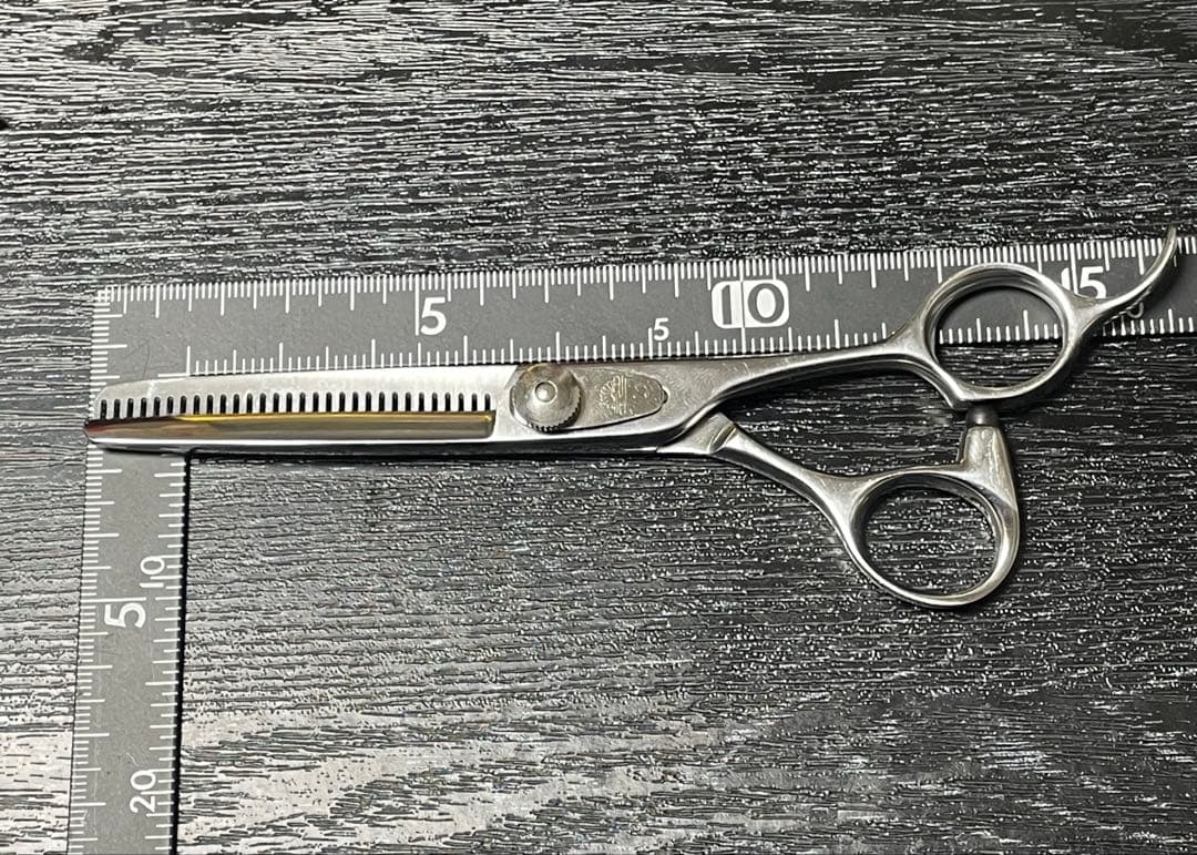 カットシザーとセニングシザーセット