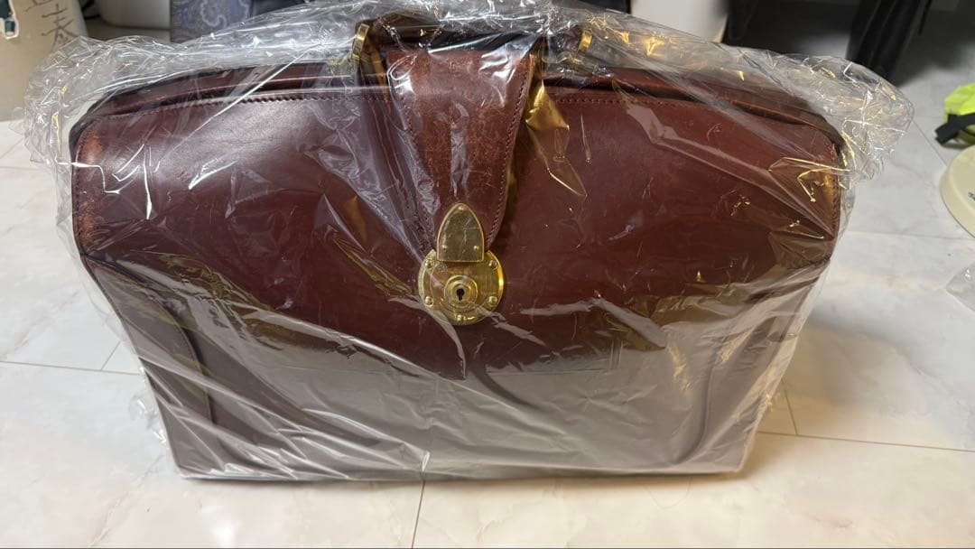 点検整備済み！　万双 三つマチダレスバッグ ブライドルレザー 限定色　ボルドー