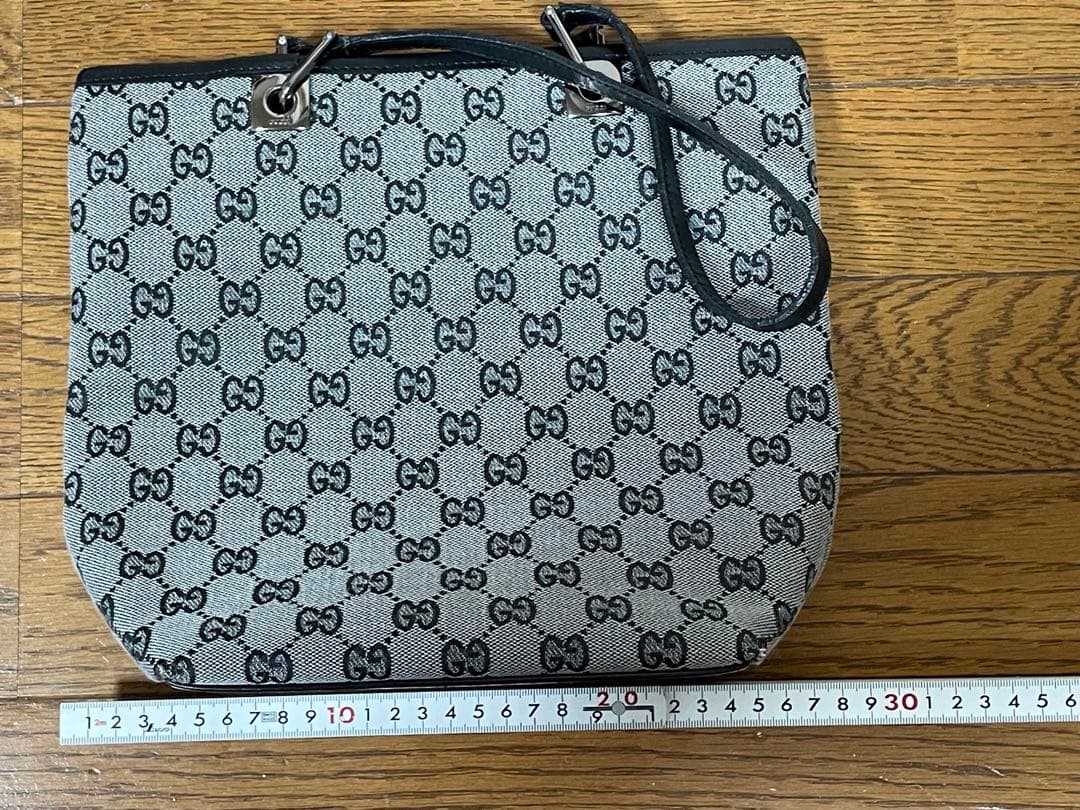 GUCCI レディース　バッグ