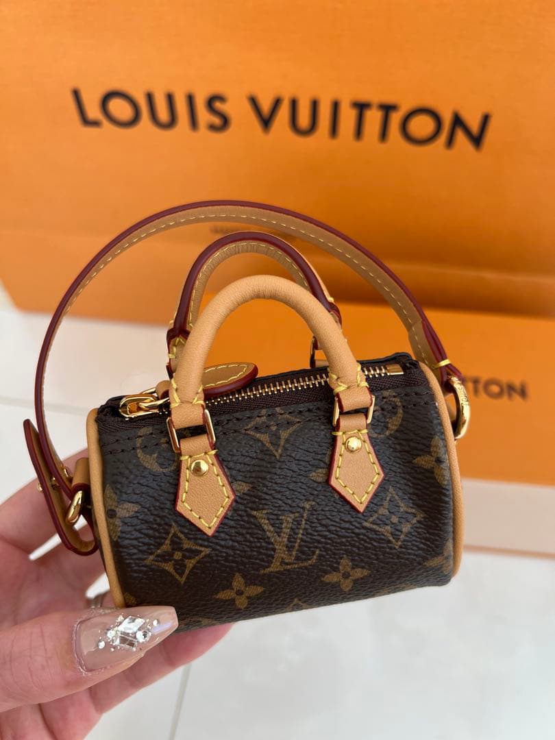 LOUIS VUITTON キーホルダー、チャーム