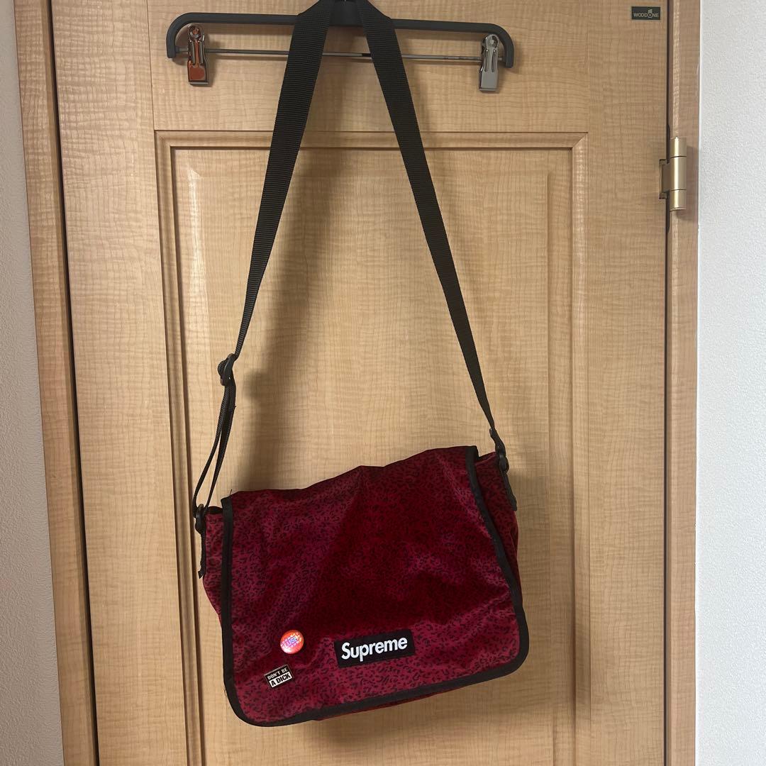 シュプリーム Velvet Small Messenger Bag 赤