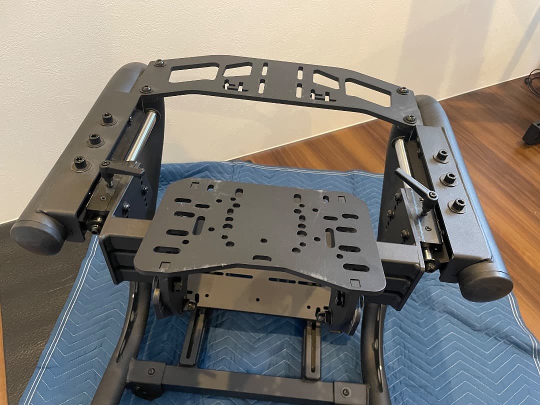 TR8 Pro レーシングコックピット 国内正規品