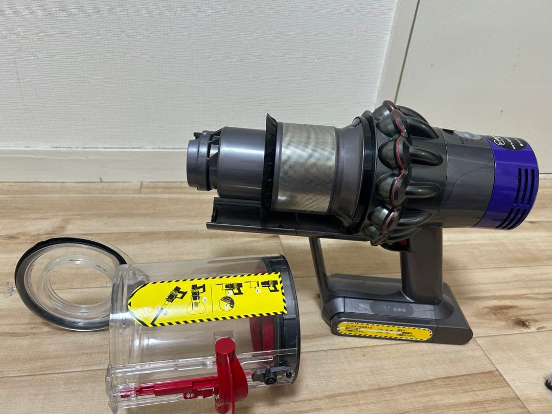 ダイソン 掃除機 V10（SV12）