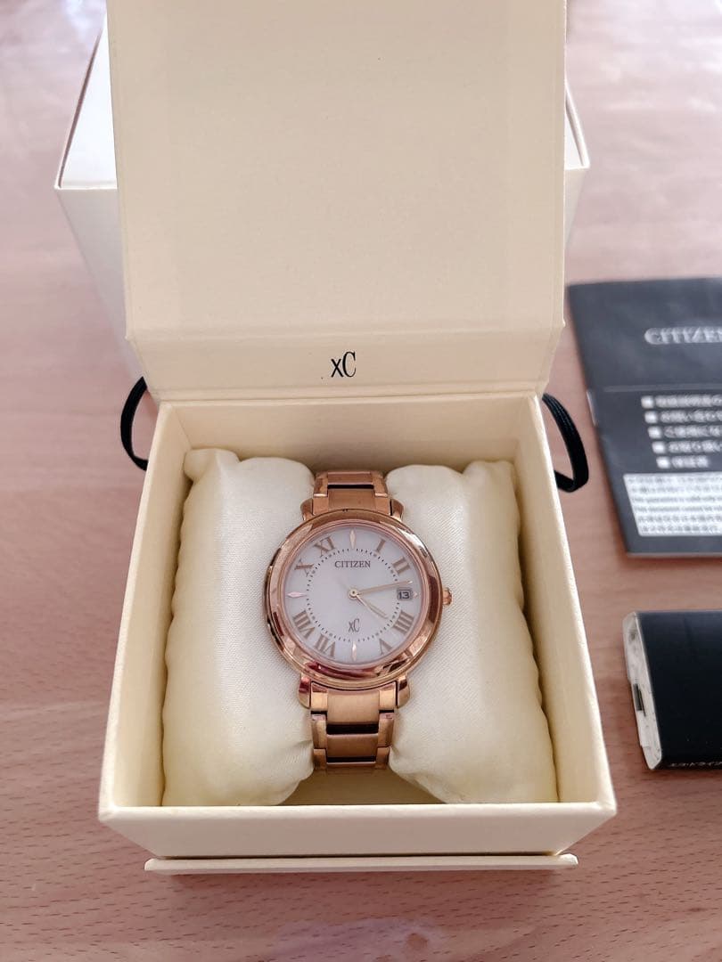 CITIZEN クロスシー ソーラーhikari コレクション 腕時計レディース