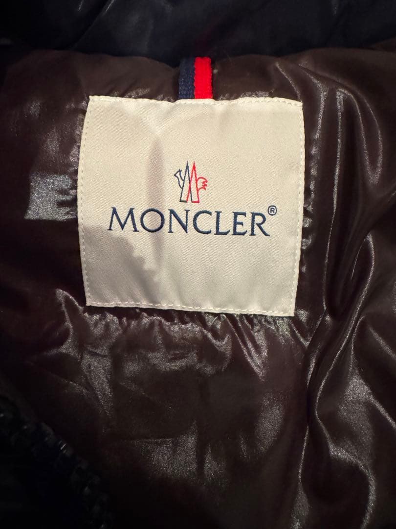 Moncler ネイビー ダウンベスト