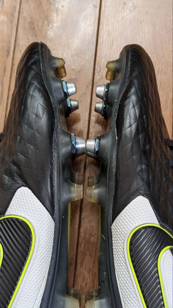 ナイキ ティエンポレジェンド8 SG ACC　サッカースパイク　NIKE