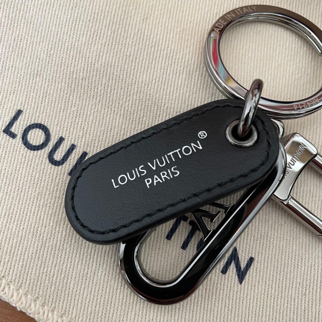 新品未使用　LOUIS VUITTON キーホルダー キーリングM00927