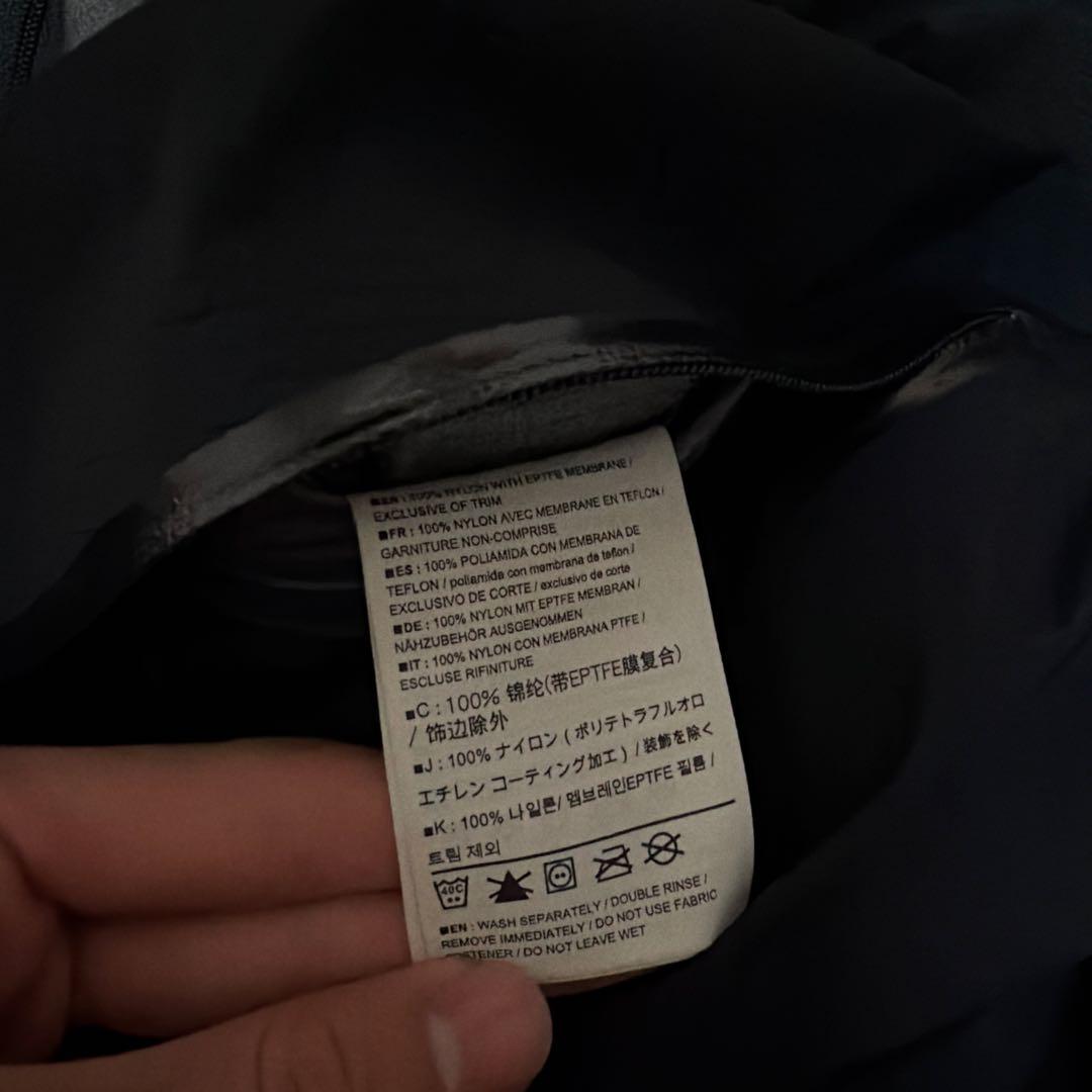 ブ*ー様 ARC'TERYX ブラックナイロンジャケット ベータ AR　アーク