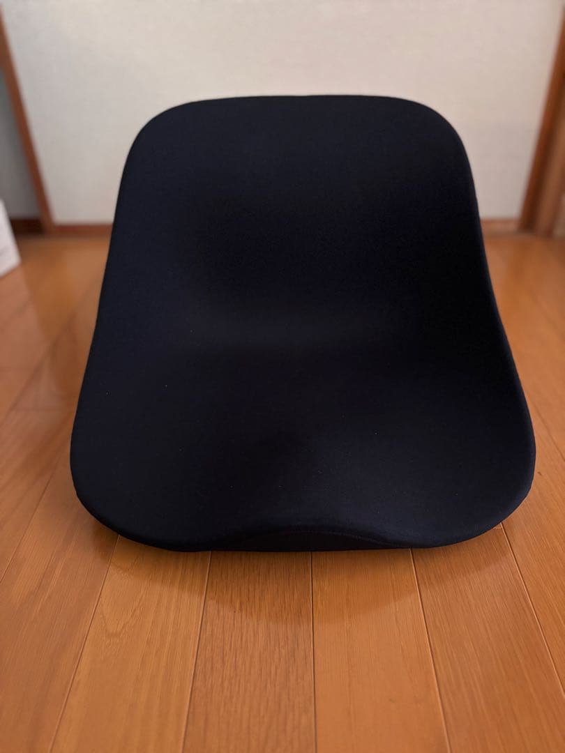 KURA seat HB ネイビー 骨盤・姿勢矯正クッション
