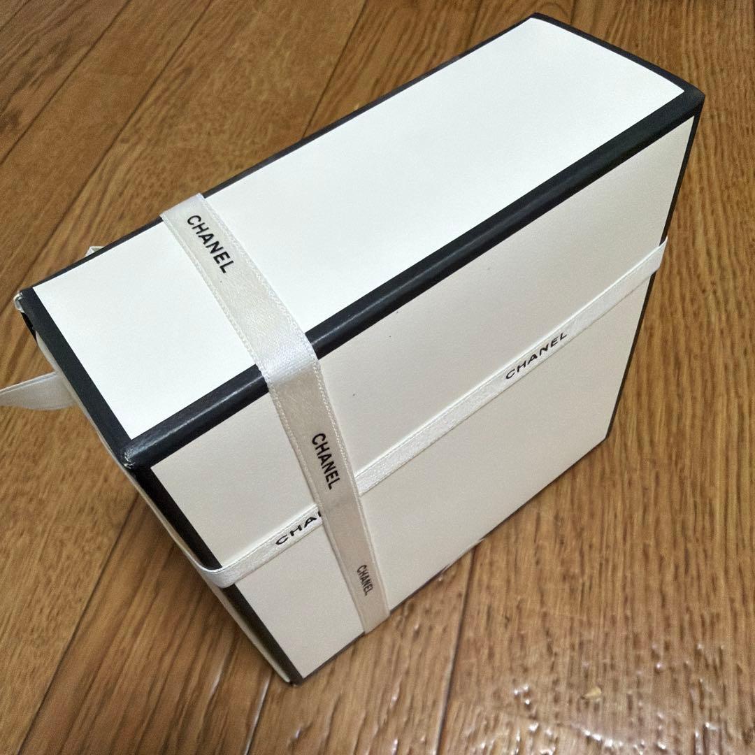 CHANEL アリュールオードゥトワレット　アリュールオードゥパルファム