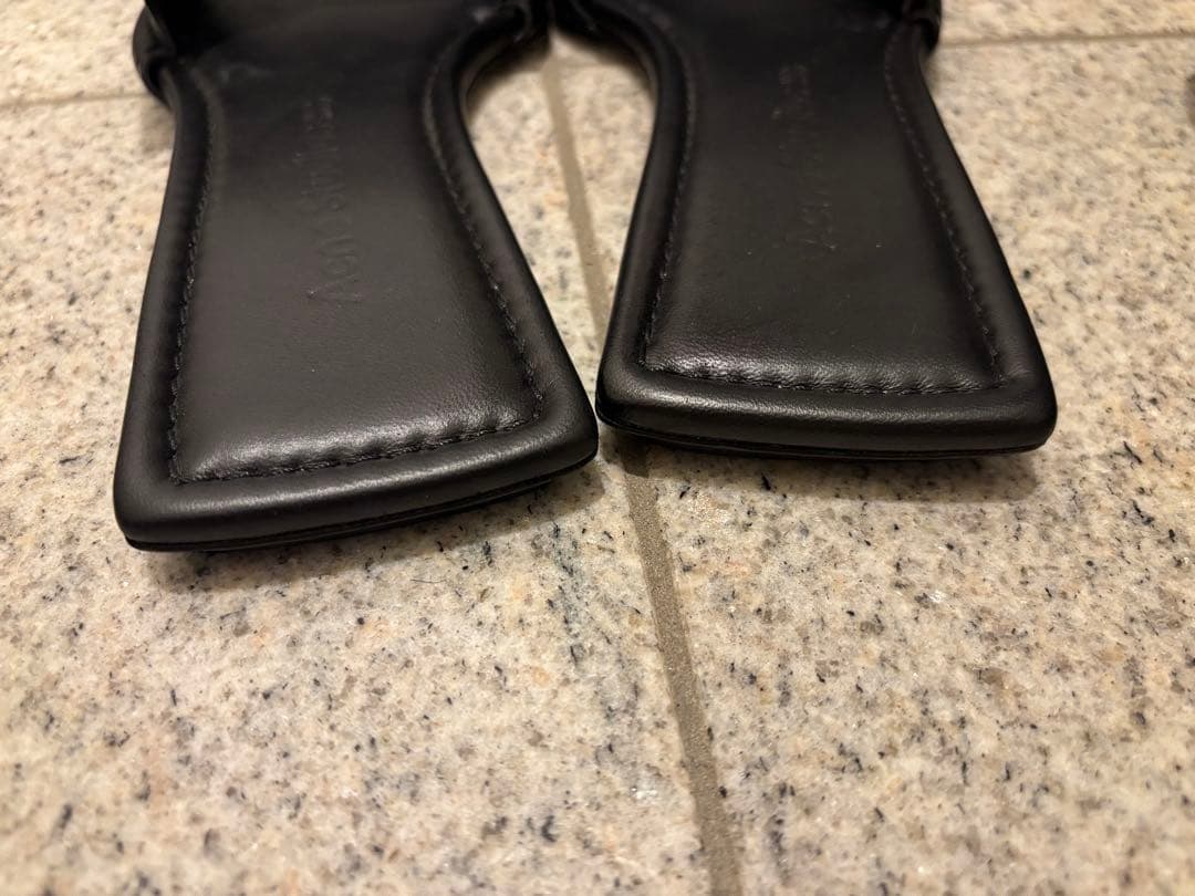 ACNE STUDIOS｜MUSUBI スライド サンダル