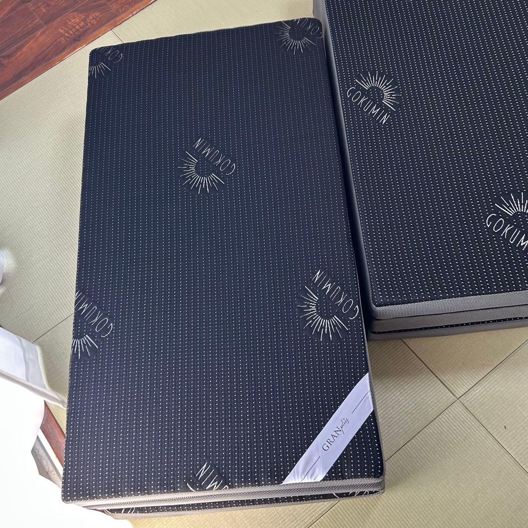 【ほぼ新品】GOKUMINマットレス セミダブル 2層高反発 (2枚目)