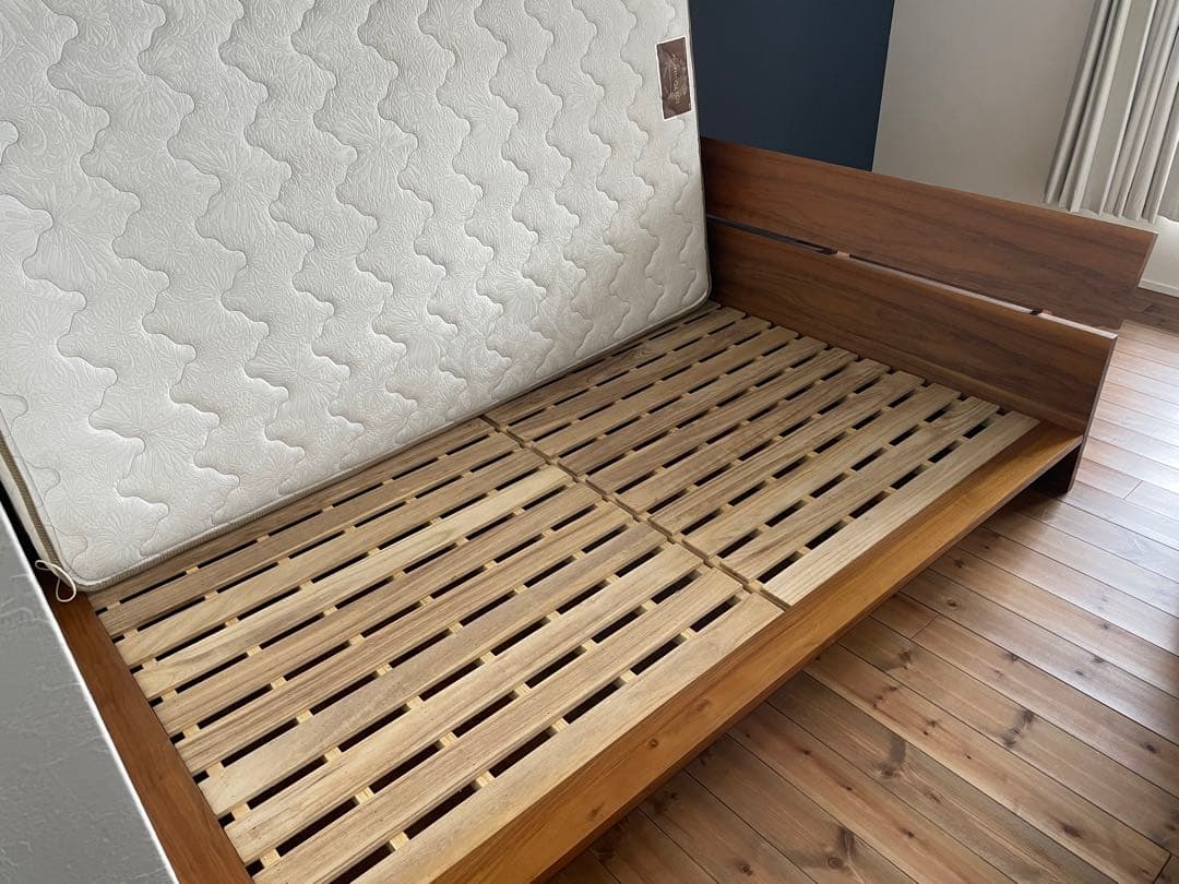 【手渡し限定】ウォールナット ダブル ベッド フレーム すのこベッド