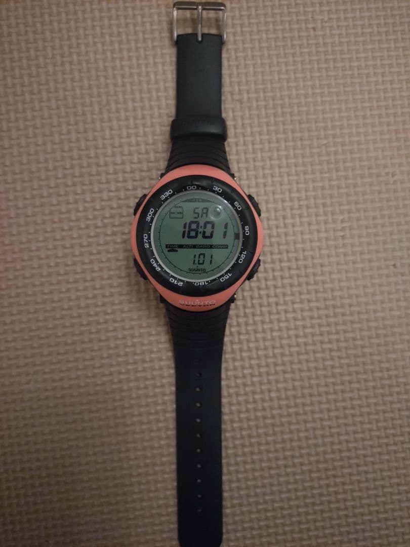 超美品 スント ベクター ピンク SUUNTO VECTOR pink