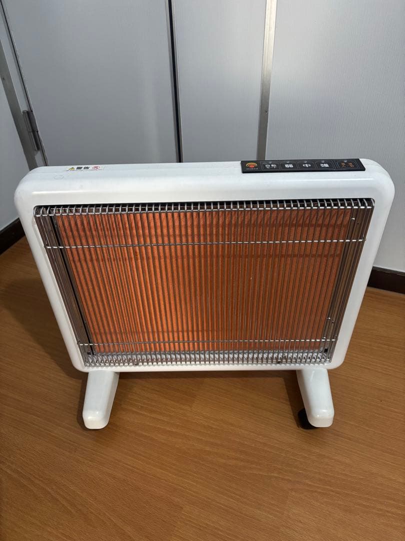 ⭐︎美品⭐︎サンルミエ・エクセラ7（ホワイト）遠赤外線暖房器 N700L-GR