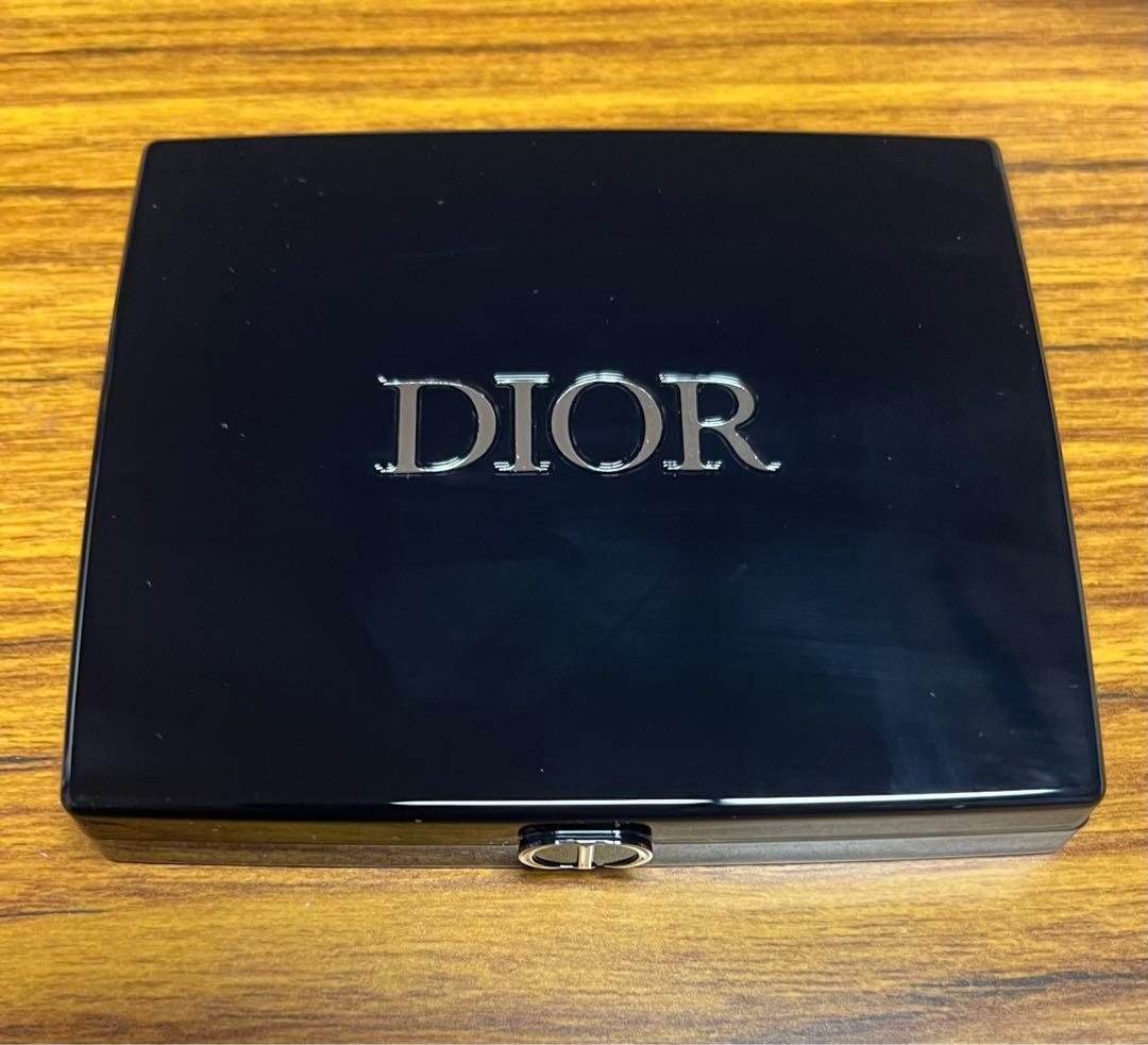 【限定品】ディオールショウ サンク クルール 645ミント　バブルガム