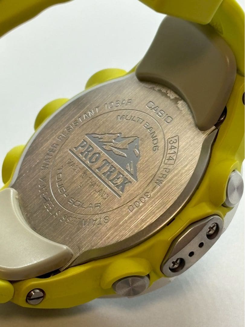 カシオ　プロトレック　PRO TREK　腕時計　PRW-3000　イエロー