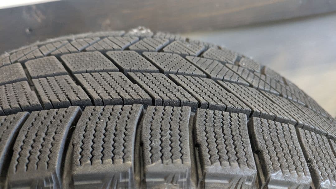 VRX3 225/40/r18 GRヤリス空気圧センサ付RZ純正ホイール