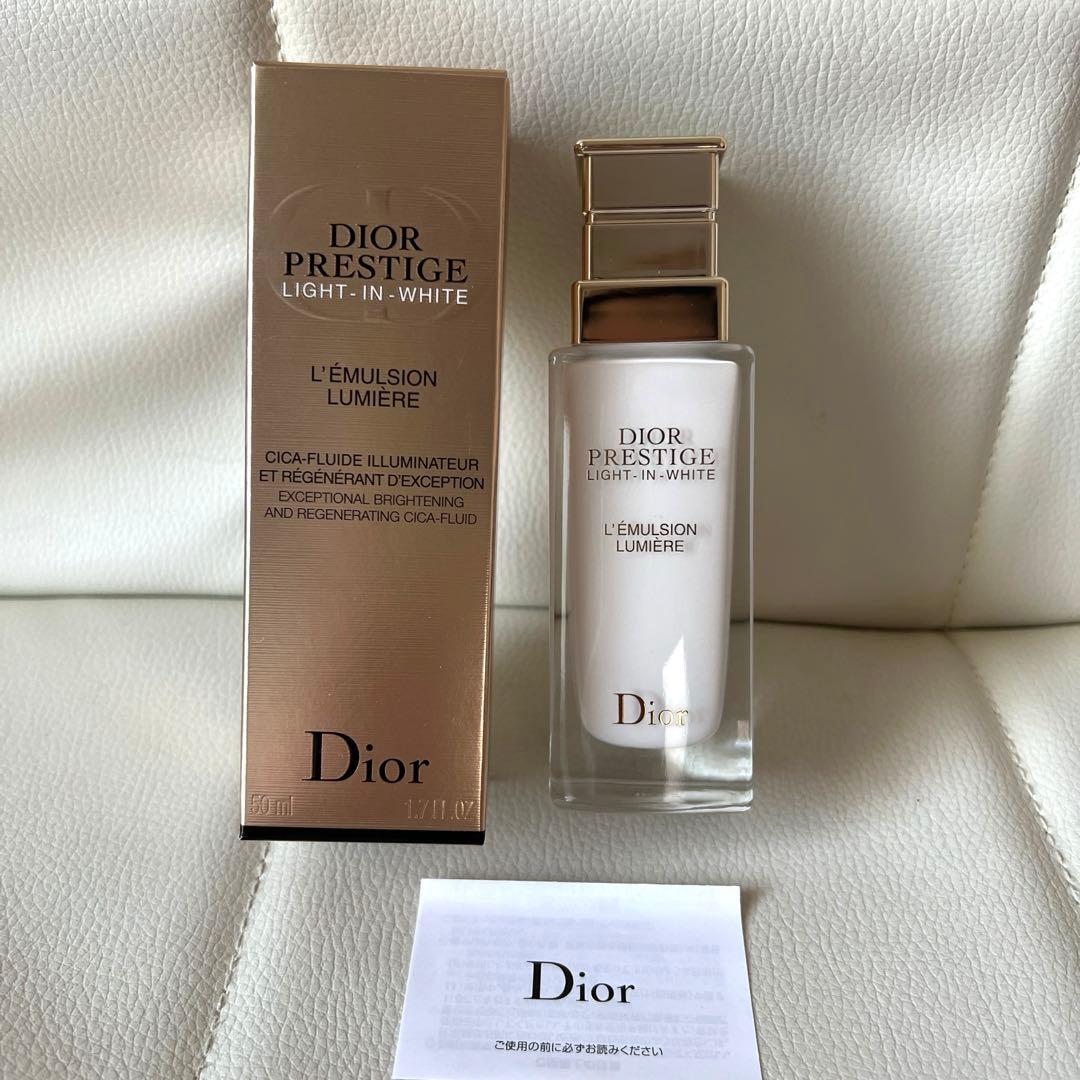 Diorプレステージ 薬用乳液 ホワイト リンクル エマルジョン ルミエール