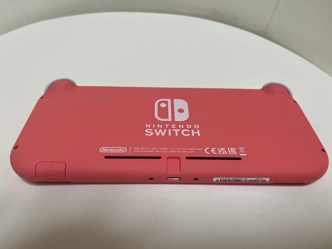 任天堂Switchライト ピンク 本体