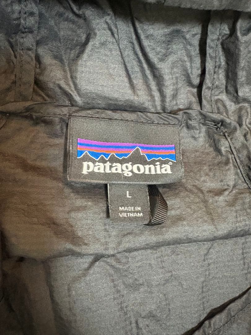 patagonia ブラック フーディニジャケット L
