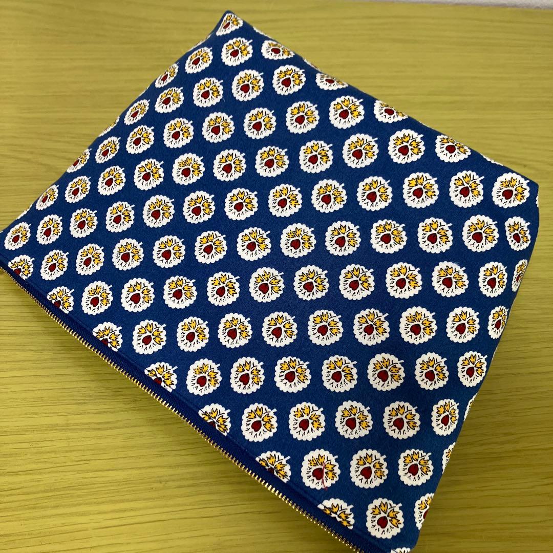 ソレイアード　帆布　あおりポケット　トートバック　ビジネスバック　ポーチ　Dカン