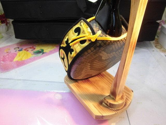 新品未使用(送料無料)8.980円　木製三線台3個セット 折り畳み