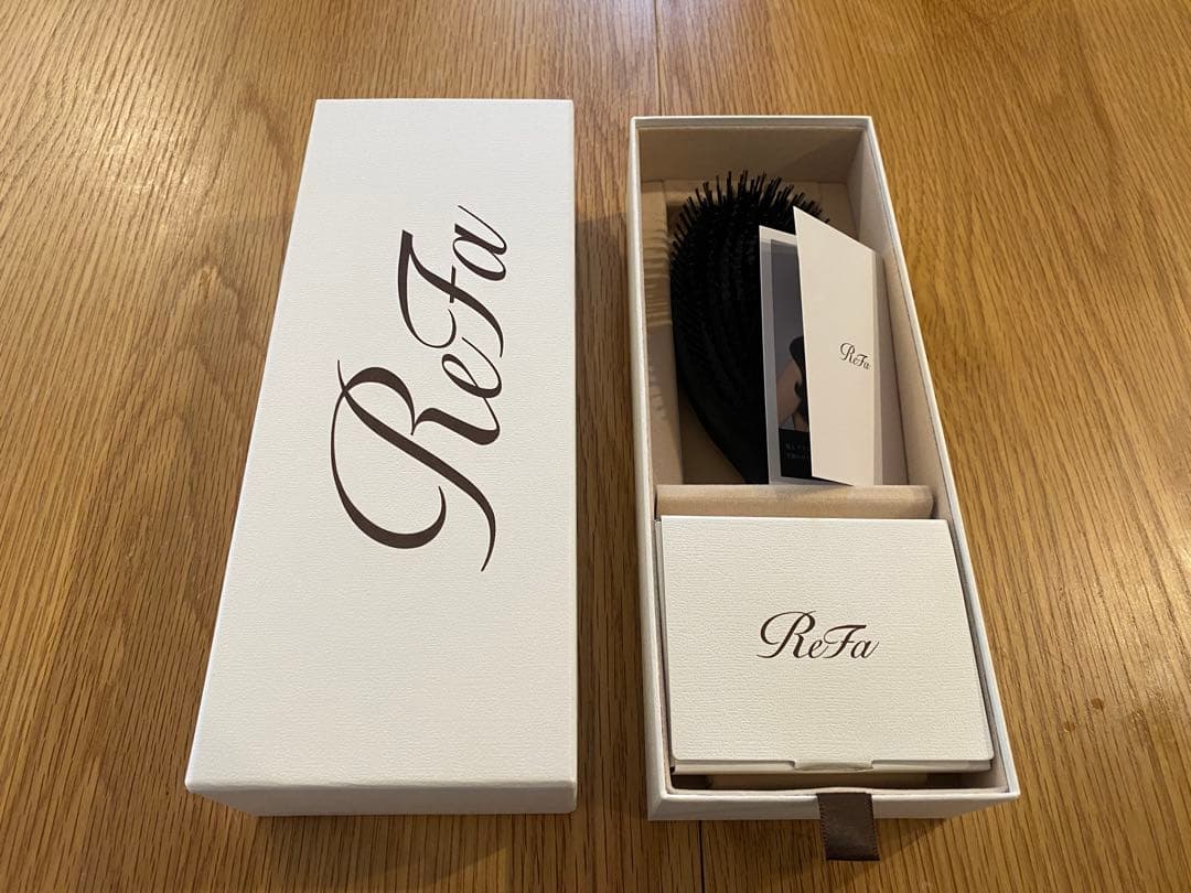 ReFa BRISTLE リファブリッスル　ヘアブラシ