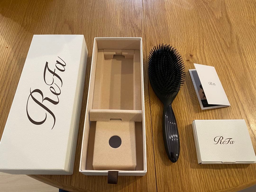 ReFa BRISTLE リファブリッスル　ヘアブラシ