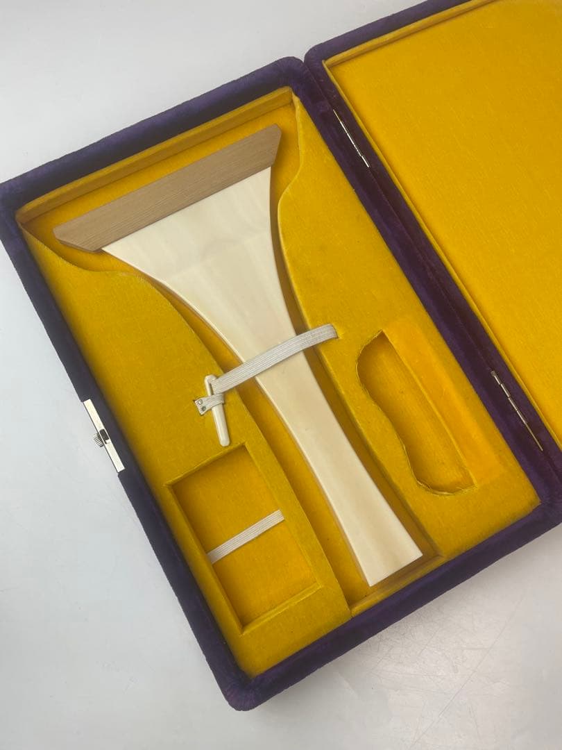 開き12.7cm 重量222g　天然素材　三味線　撥　ばち　ケース付き