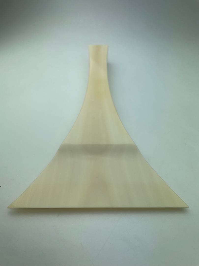 開き12.7cm 重量222g　天然素材　三味線　撥　ばち　ケース付き