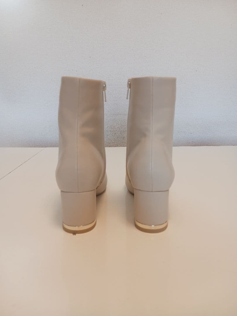 ダイアナ ショートブーツ(23cm)新品