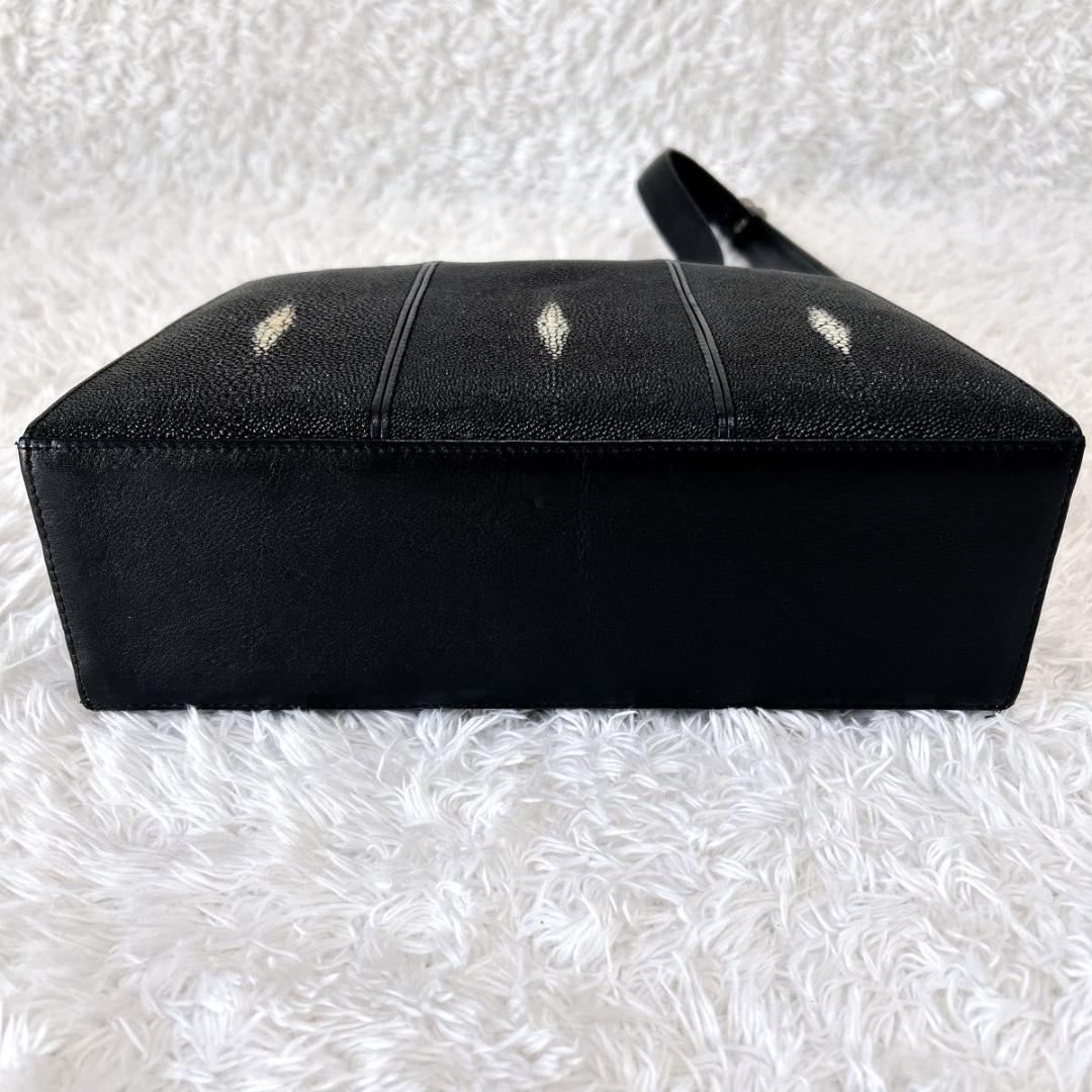 極希少✨海の宝石　スティングレイ　ワンショルダーバッグ　エイ革　フォーマルバッグ