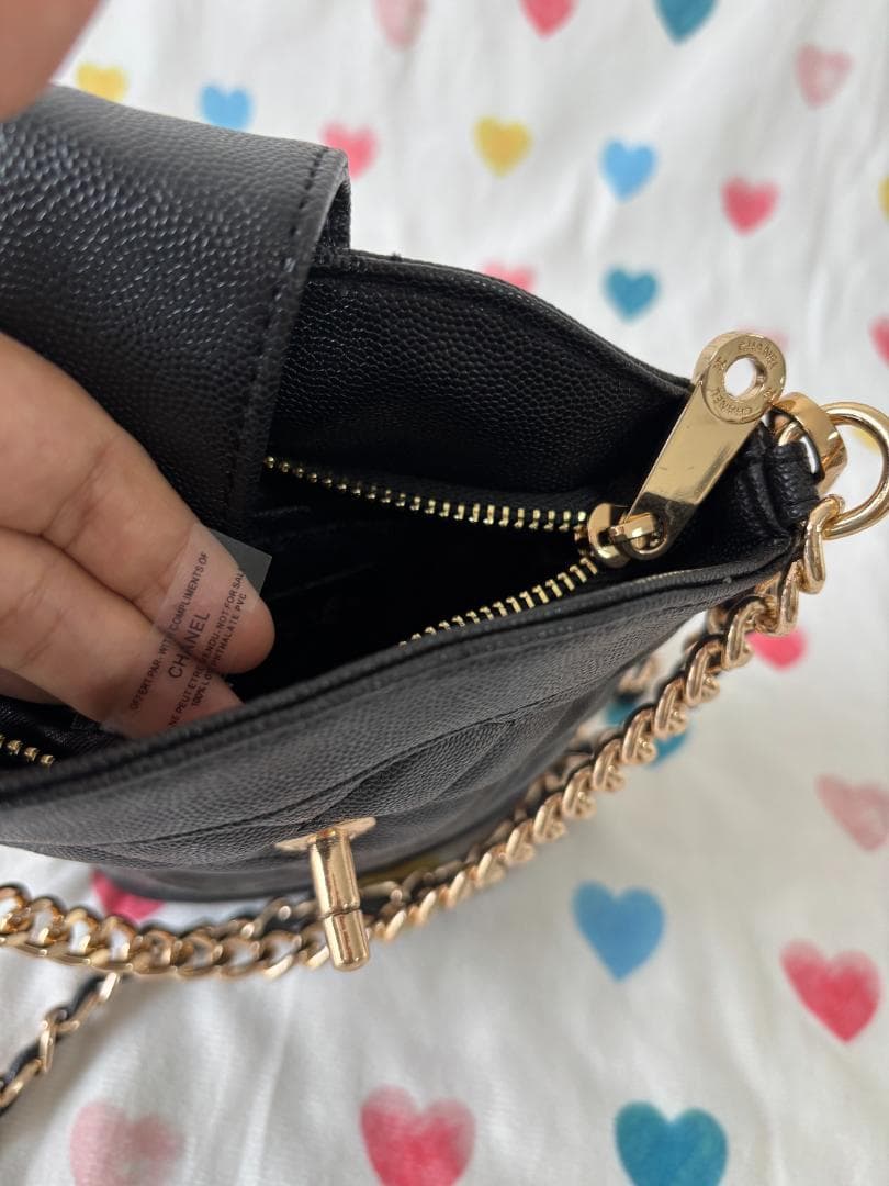 極美品 ブラック キルティング ショルダーバッグ