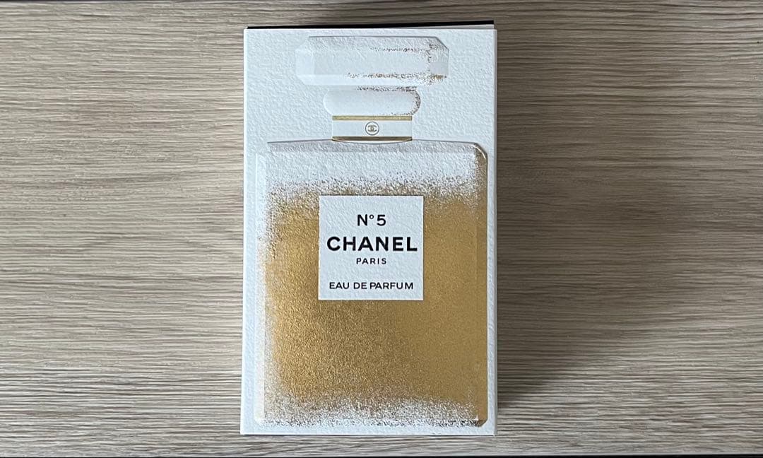 ☆限定品☆CHANEL N°5 オードゥパルファムスノウ(ヴァポリザター)